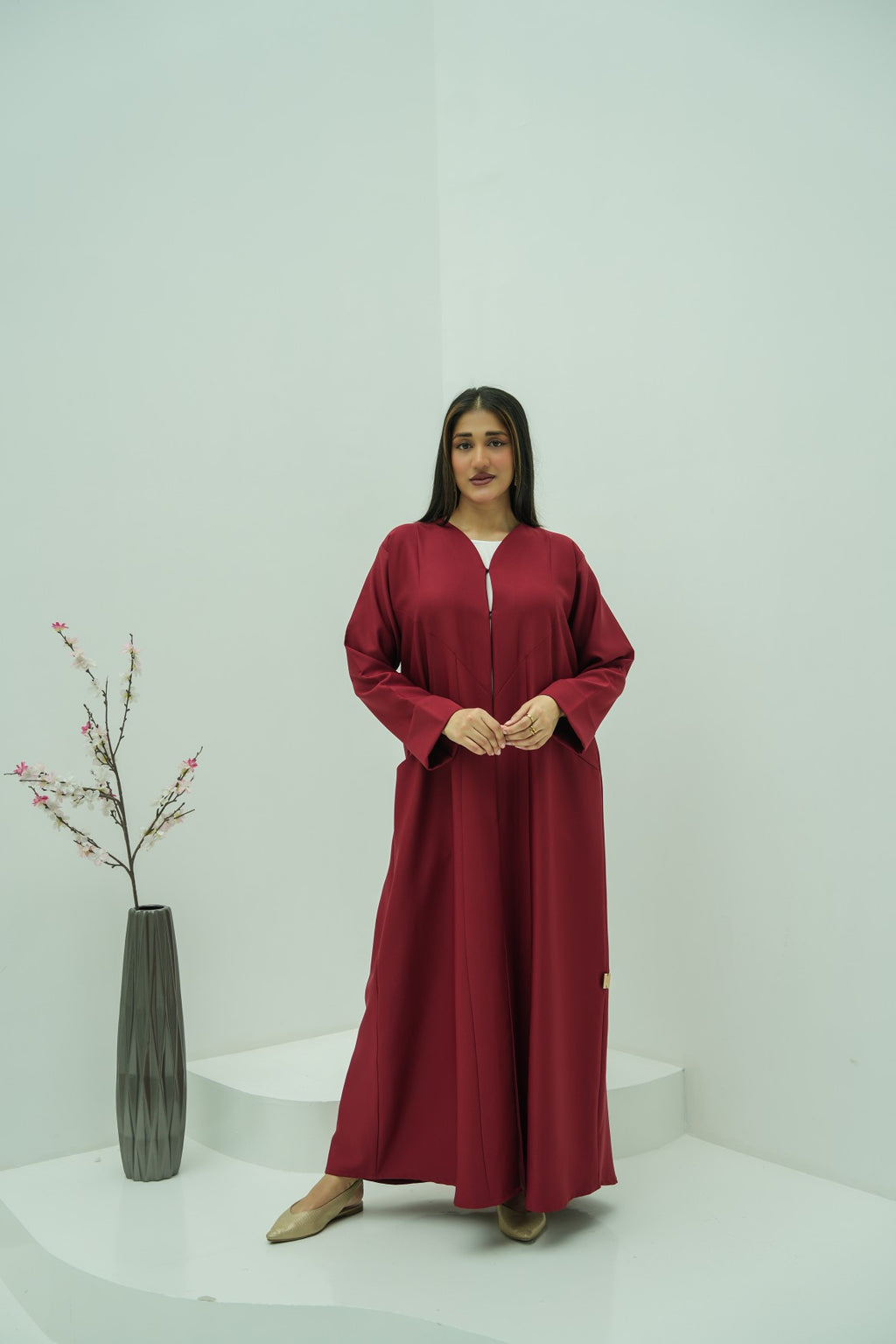 Ruby Minimalist Abaya