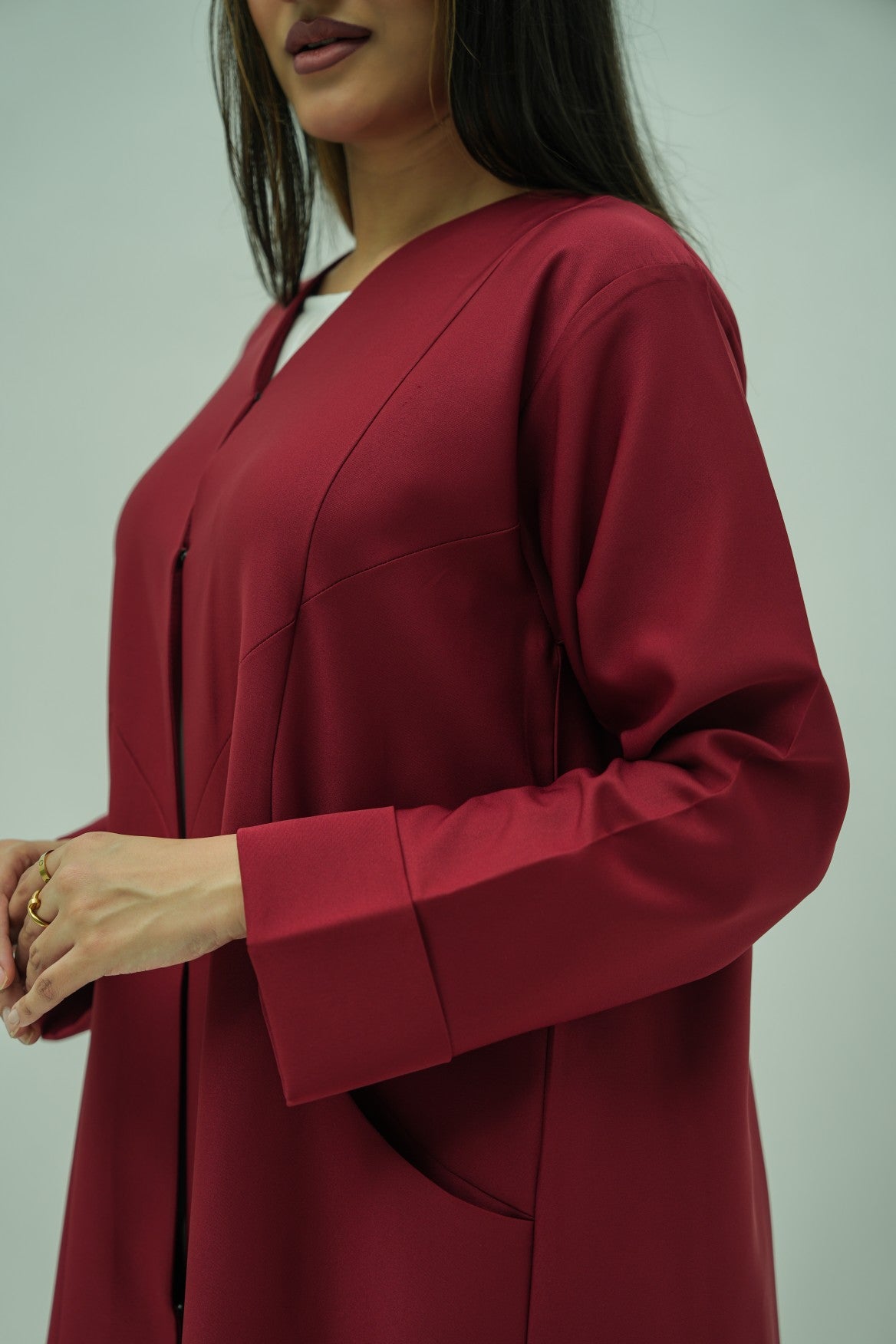 Ruby Minimalist Abaya