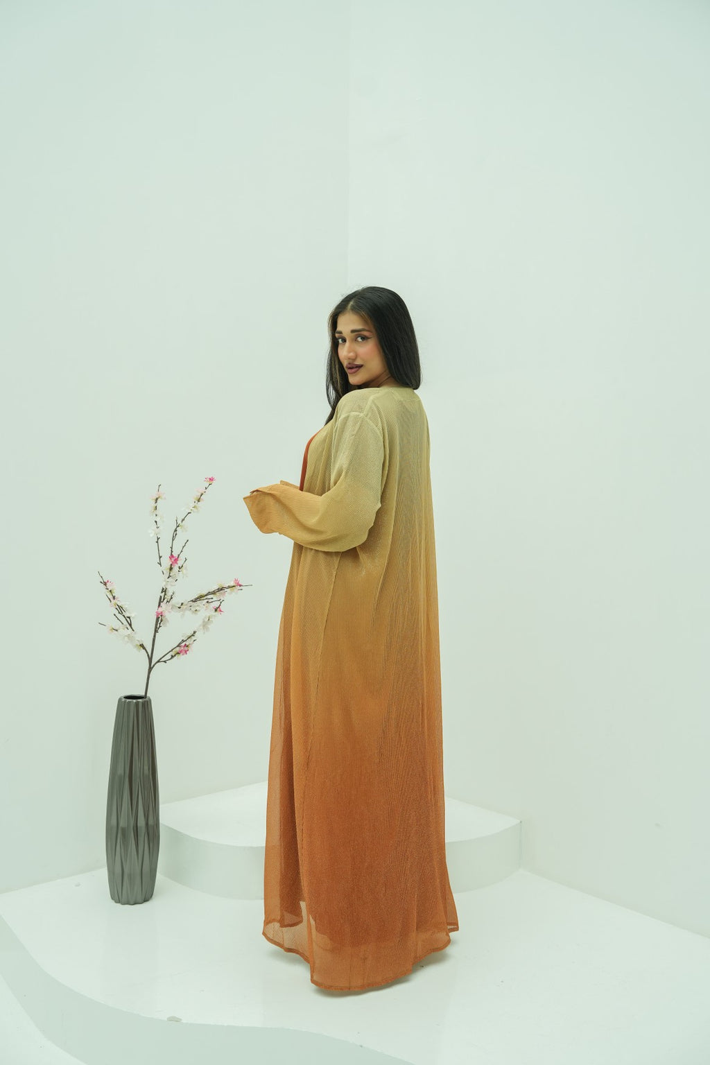 Amber Glow Abaya