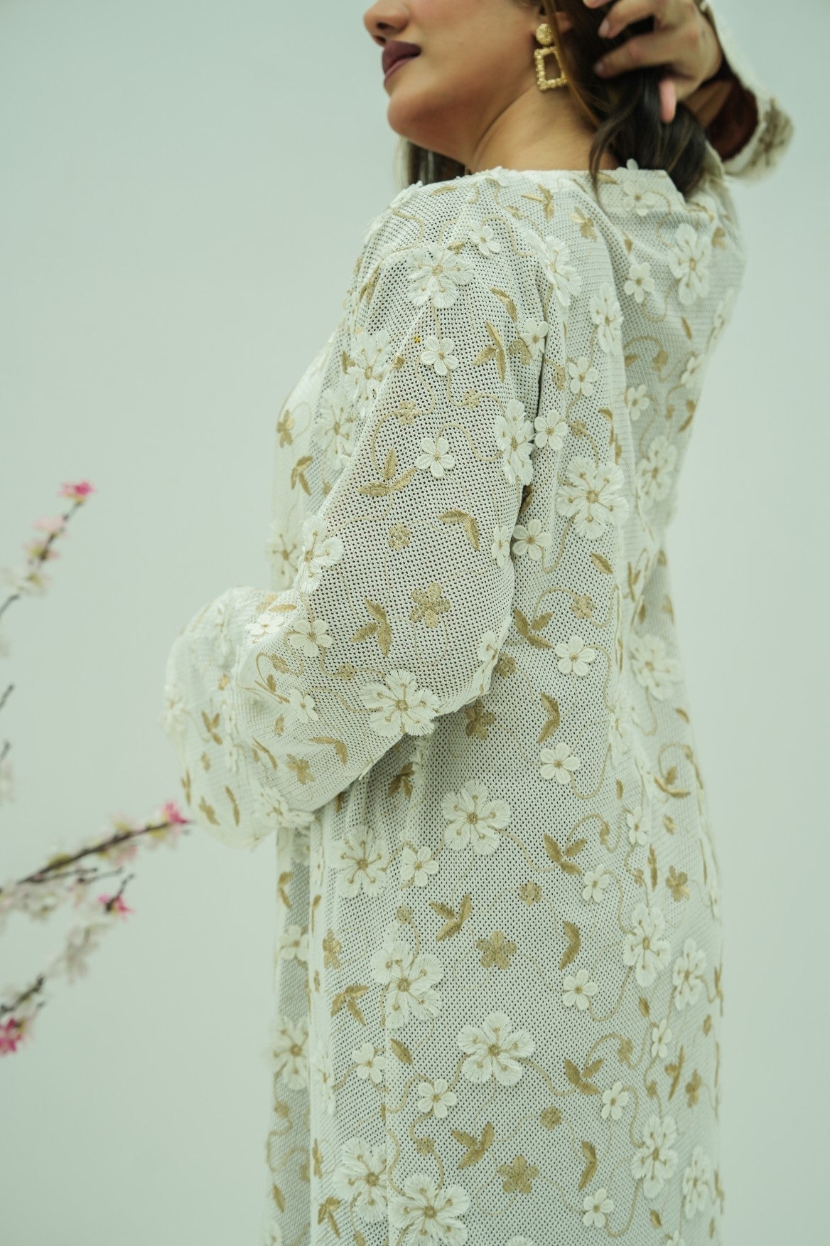 Cream Blossom Abaya